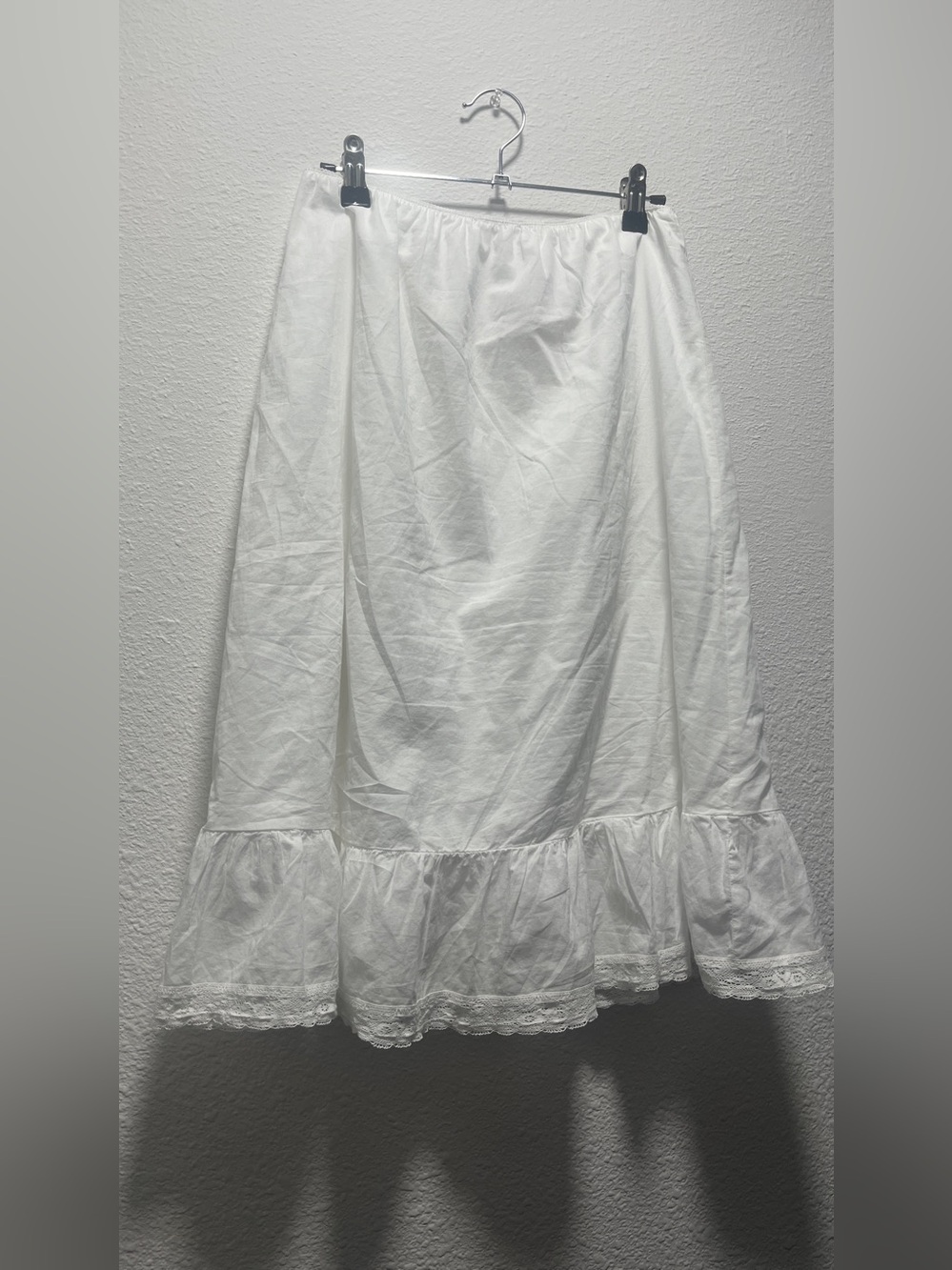 White midi skirt
